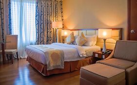 The Avenue Plaza Hotel